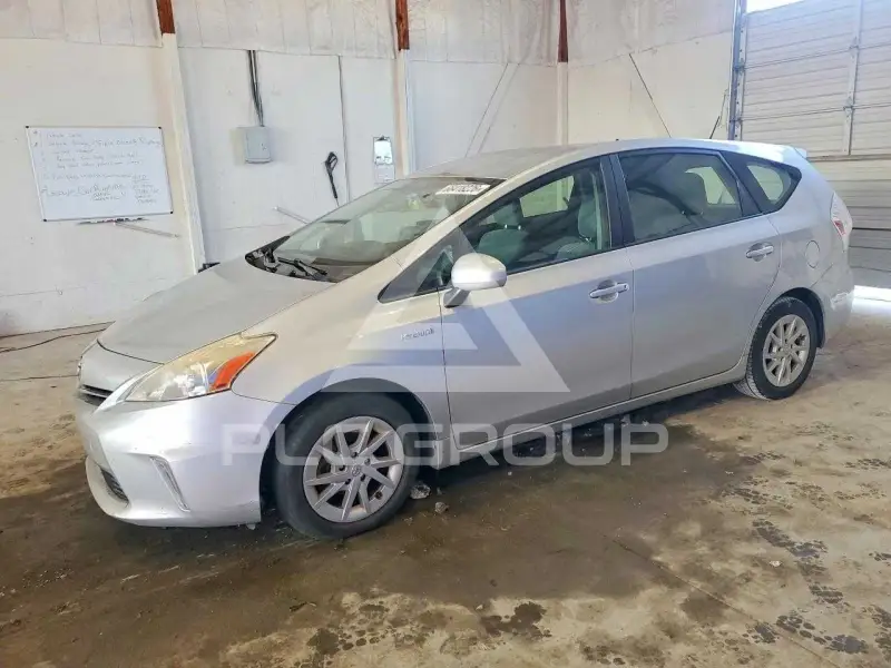 2012 Toyota PRIUS фото