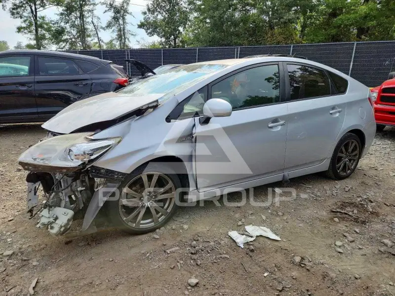 2012 Toyota PRIUS фото