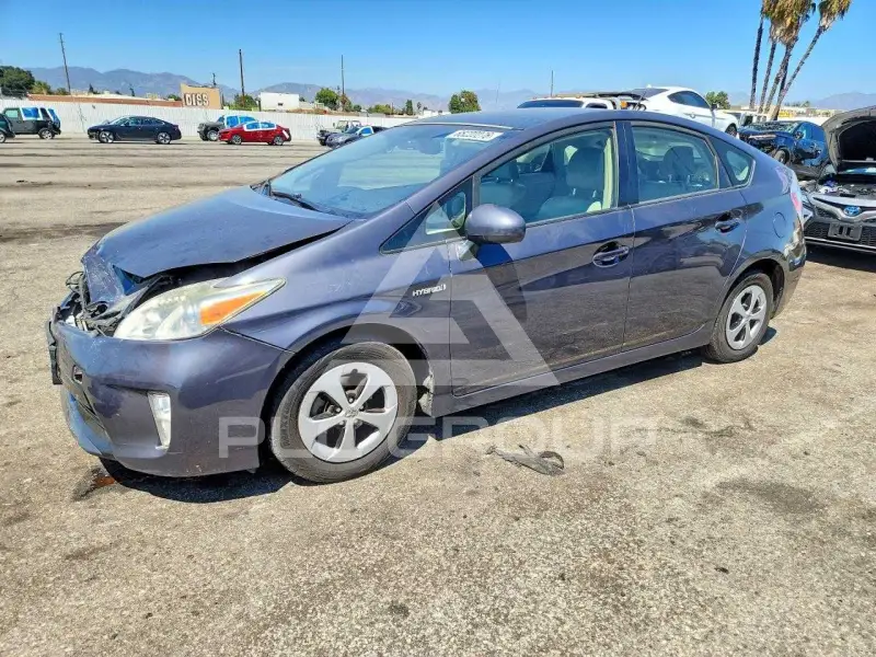 2012 Toyota PRIUS фото