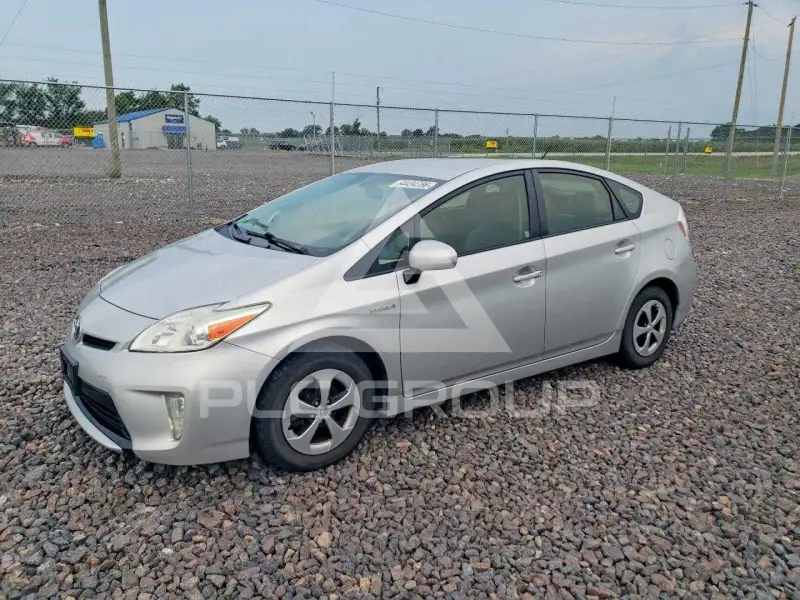 2012 Toyota PRIUS фото