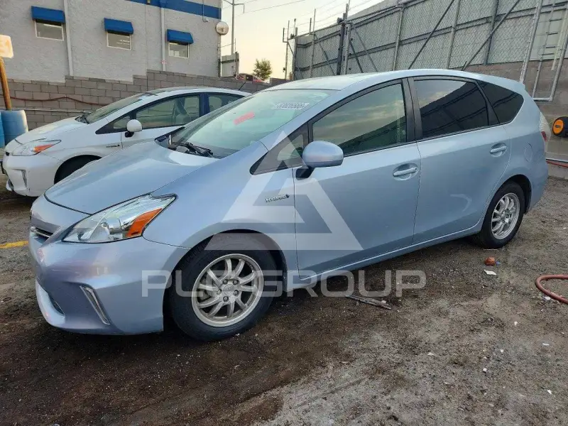 2012 Toyota PRIUS фото
