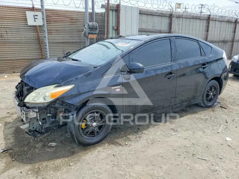 2012 Toyota PRIUS фото