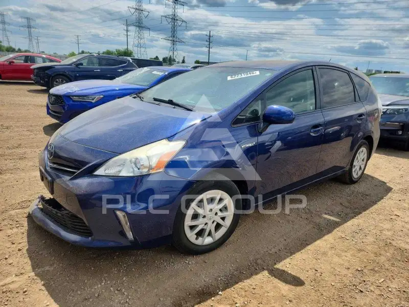 2012 Toyota PRIUS фото