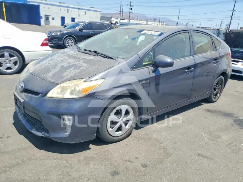 2012 Toyota PRIUS фото