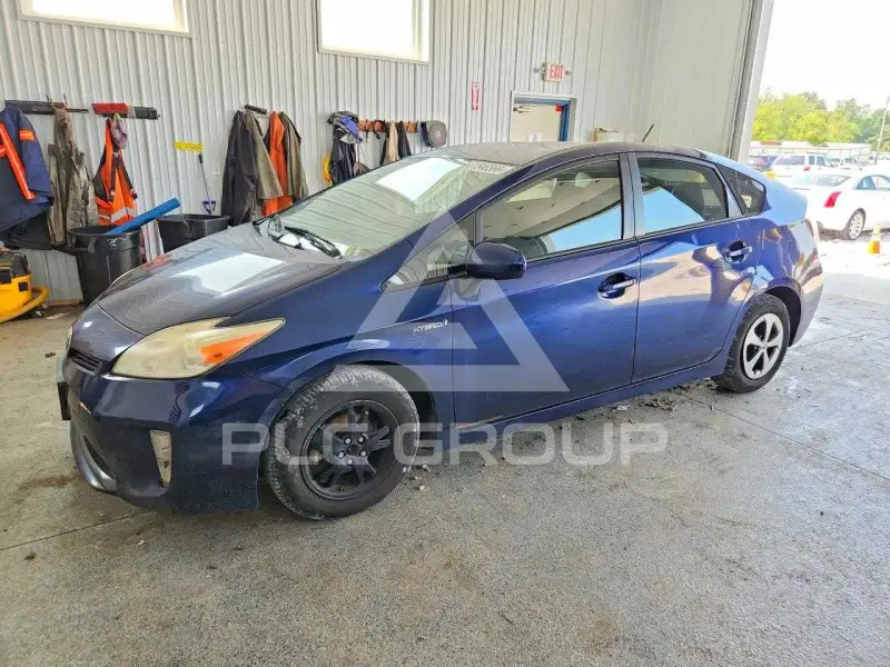 2012 Toyota PRIUS фото