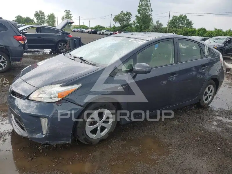 2012 Toyota PRIUS фото