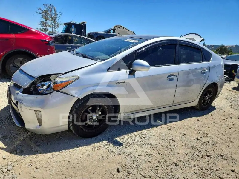 2012 Toyota PRIUS фото