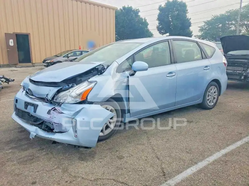 2012 Toyota PRIUS фото