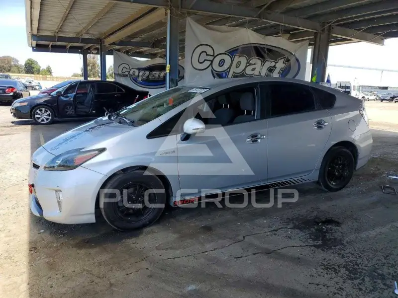 2012 Toyota PRIUS photo