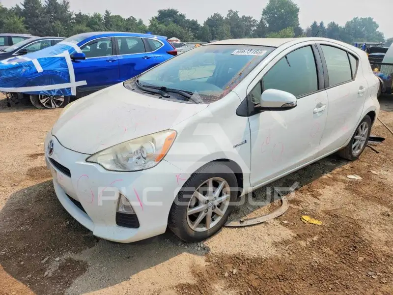 2012 Toyota PRIUS фото