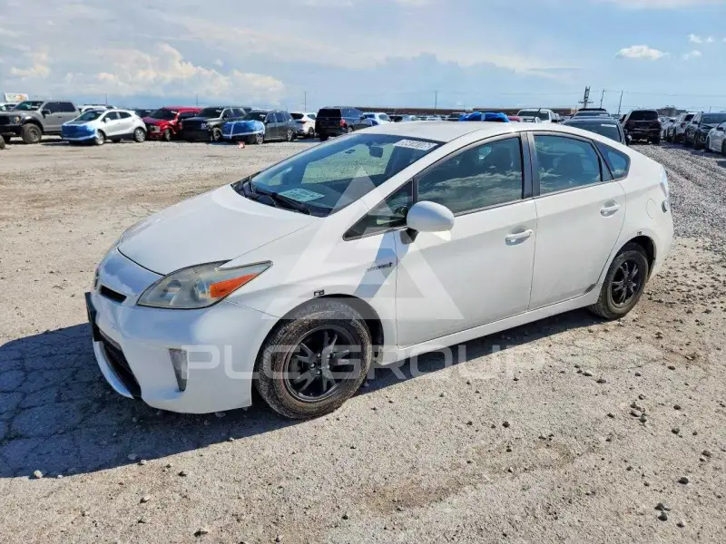 2012 Toyota PRIUS фото
