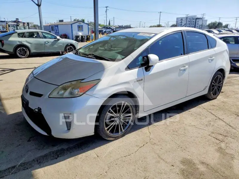 2012 Toyota PRIUS фото
