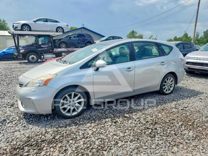 2012 Toyota PRIUS фото