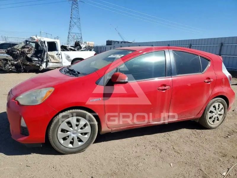 2012 Toyota PRIUS фото