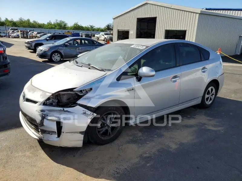 2012 Toyota PRIUS фото