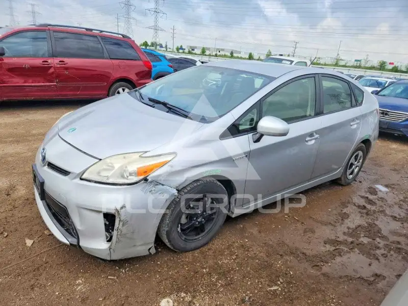 2012 Toyota PRIUS фото