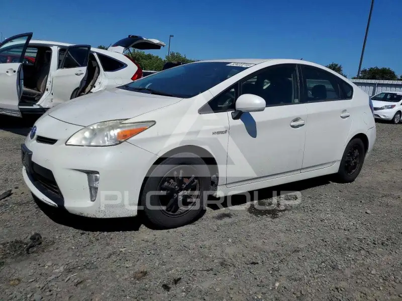 2012 Toyota PRIUS фото