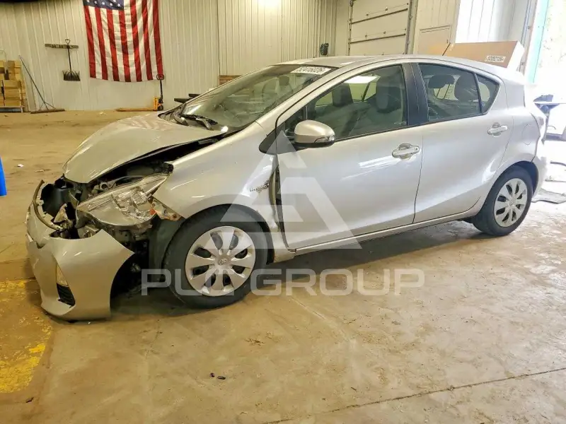 2012 Toyota PRIUS фото