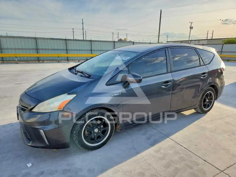 2012 Toyota PRIUS фото