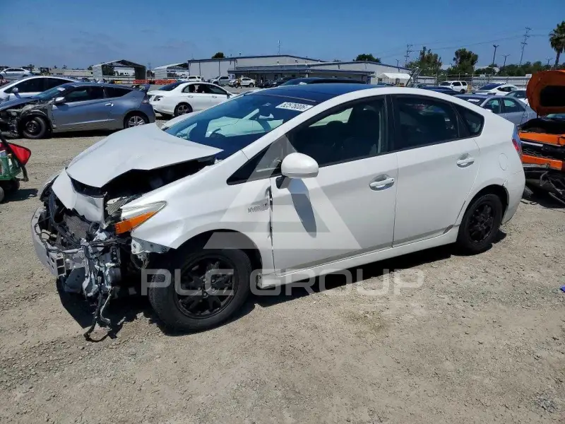2012 Toyota PRIUS фото