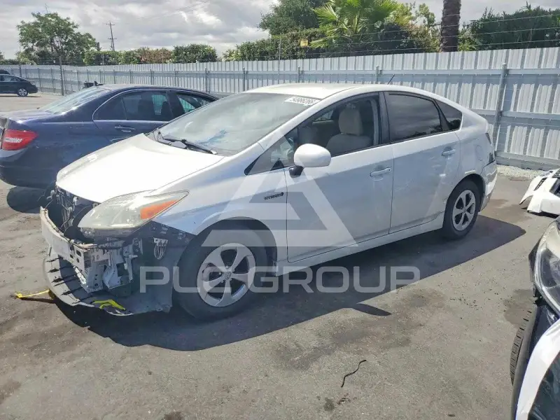 2012 Toyota PRIUS photo