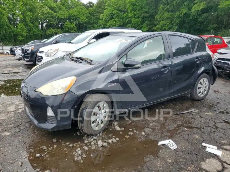 2012 Toyota PRIUS фото