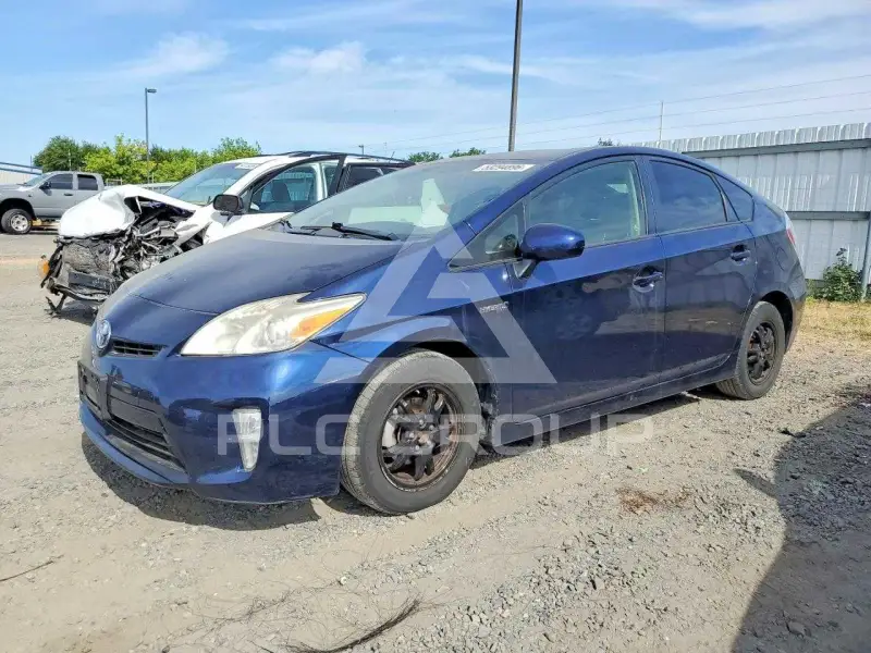 2012 Toyota PRIUS фото
