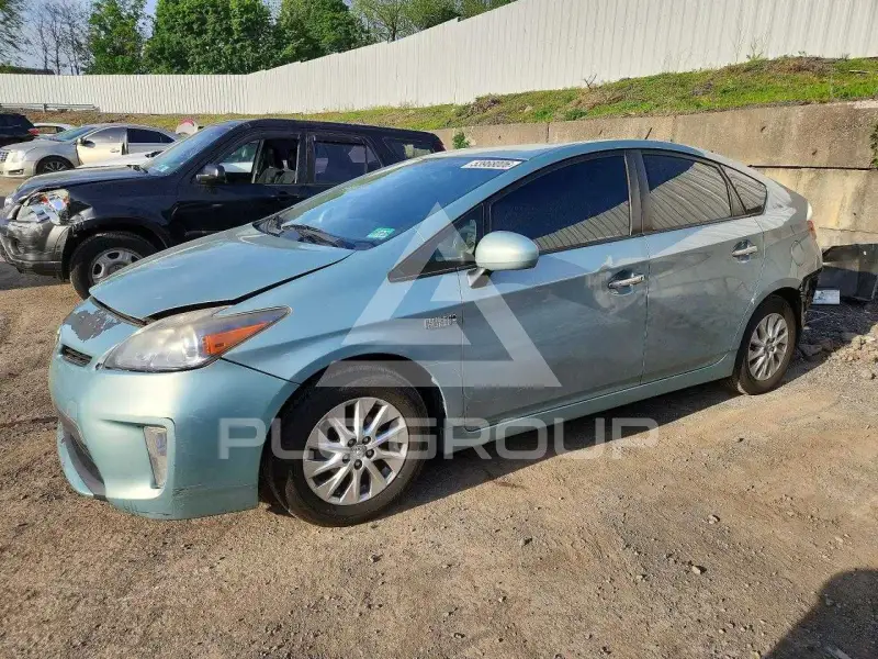 2012 Toyota PRIUS фото