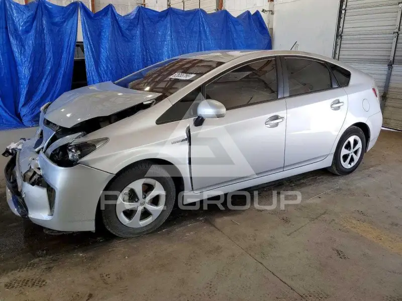 2012 Toyota PRIUS фото