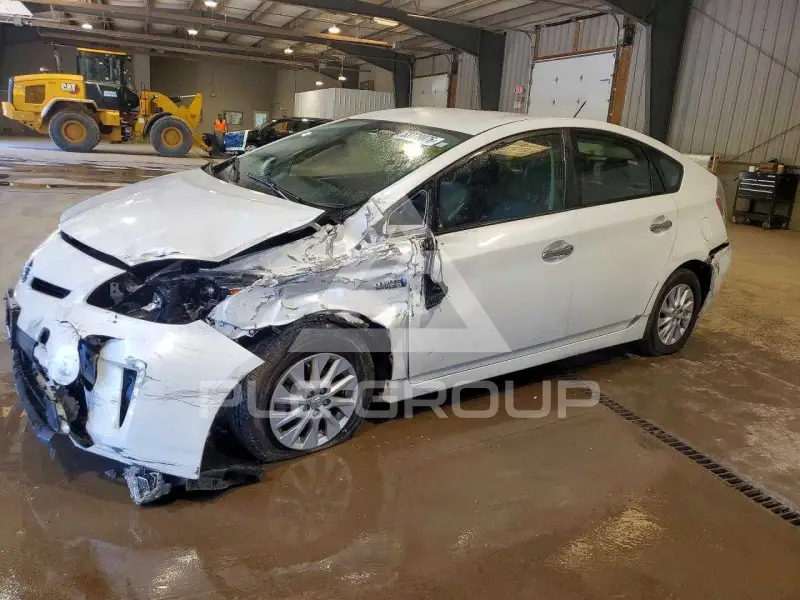 2012 Toyota PRIUS фото