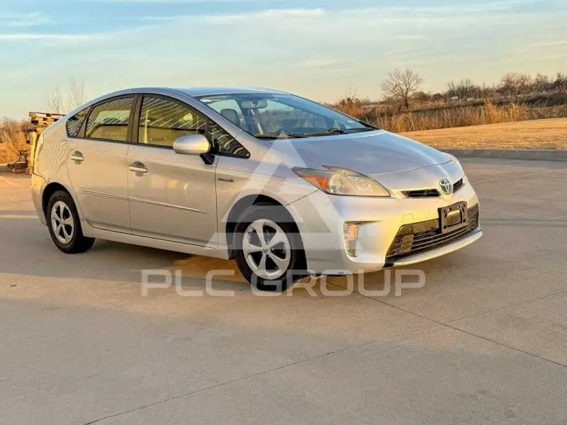 2012 Toyota PRIUS фото
