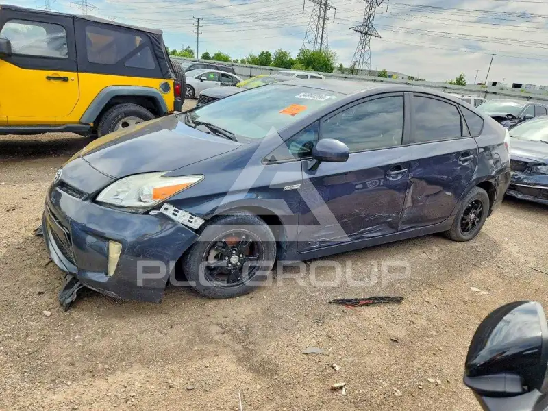 2012 Toyota PRIUS фото