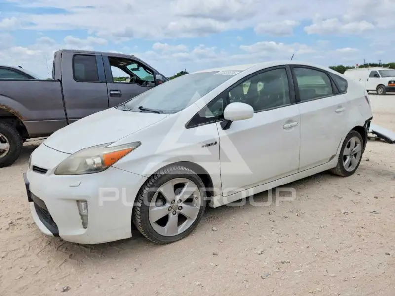 2012 Toyota PRIUS фото