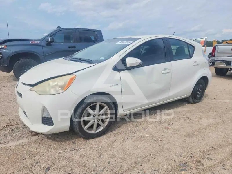2012 Toyota PRIUS фото