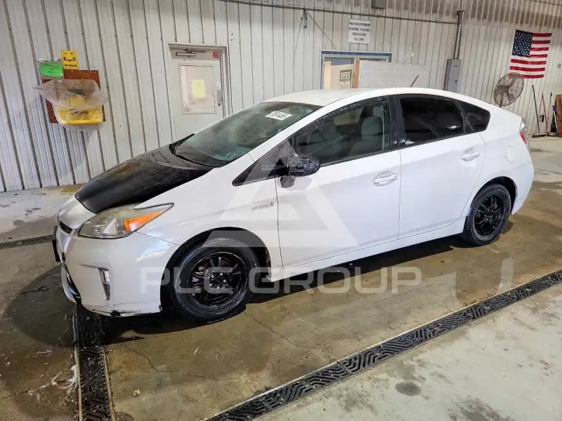 2012 Toyota PRIUS фото