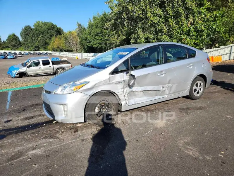 2012 Toyota PRIUS фото