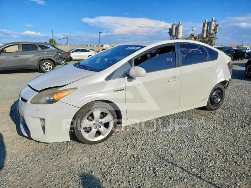 2012 Toyota PRIUS фото