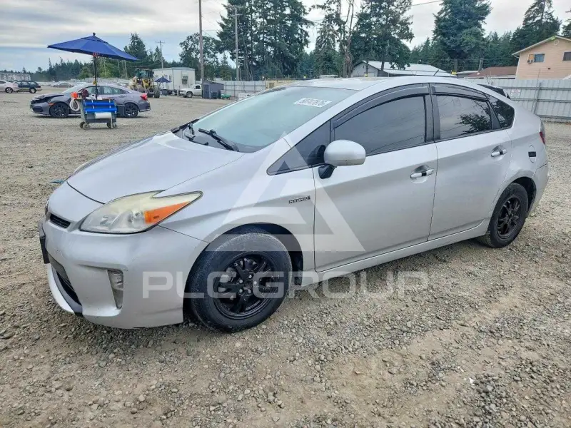 2012 Toyota PRIUS фото