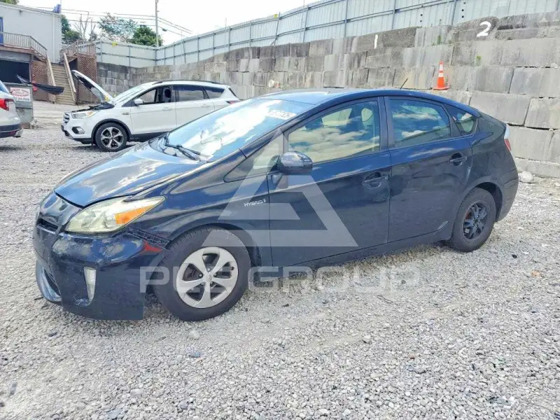 2012 Toyota PRIUS фото