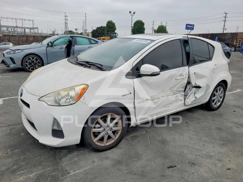 2012 Toyota PRIUS фото