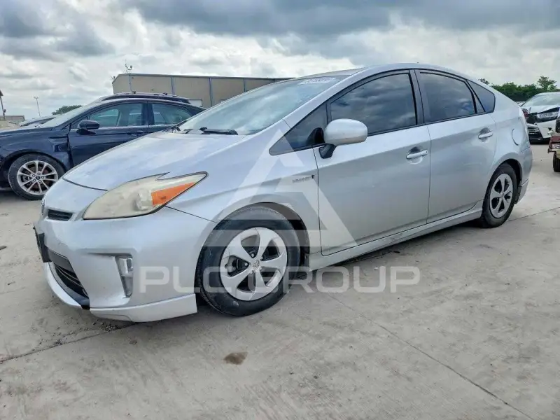 2012 Toyota PRIUS photo