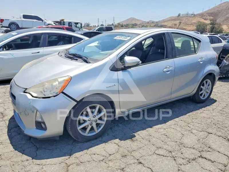 2012 Toyota PRIUS фото