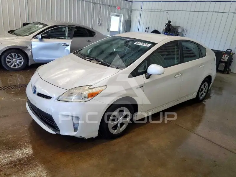 2012 Toyota PRIUS фото