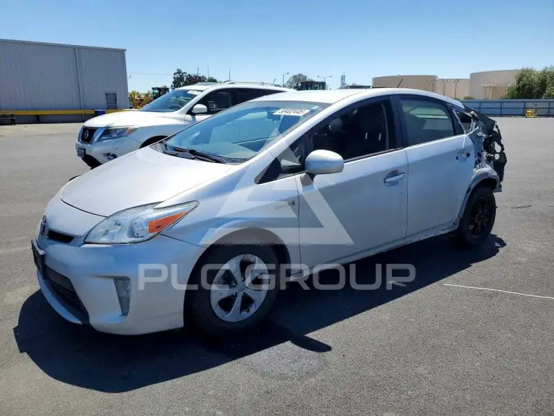 2012 Toyota PRIUS фото