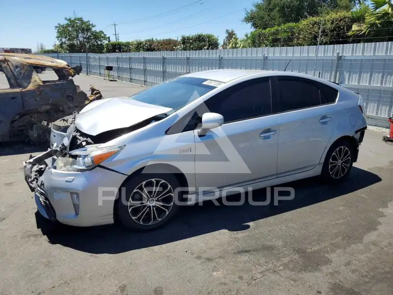 2012 Toyota PRIUS фото