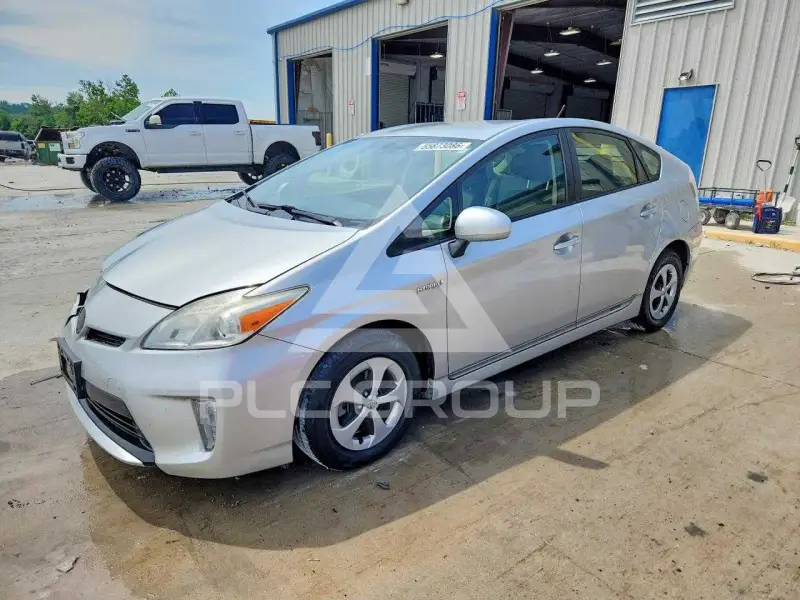 2012 Toyota PRIUS фото
