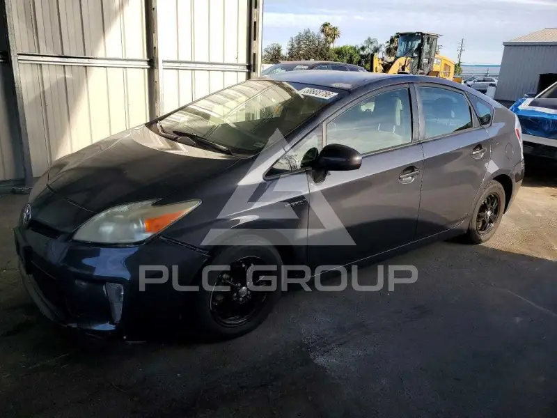 2012 Toyota PRIUS фото