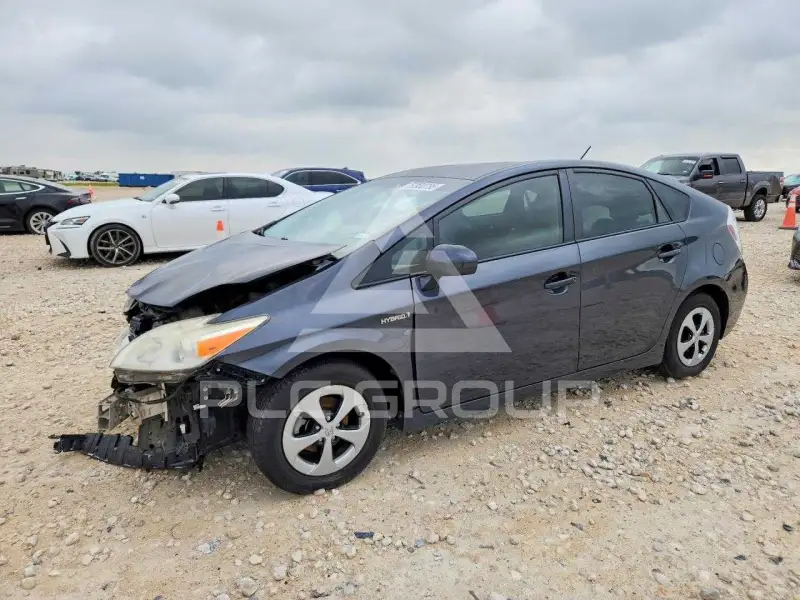 2012 Toyota PRIUS фото
