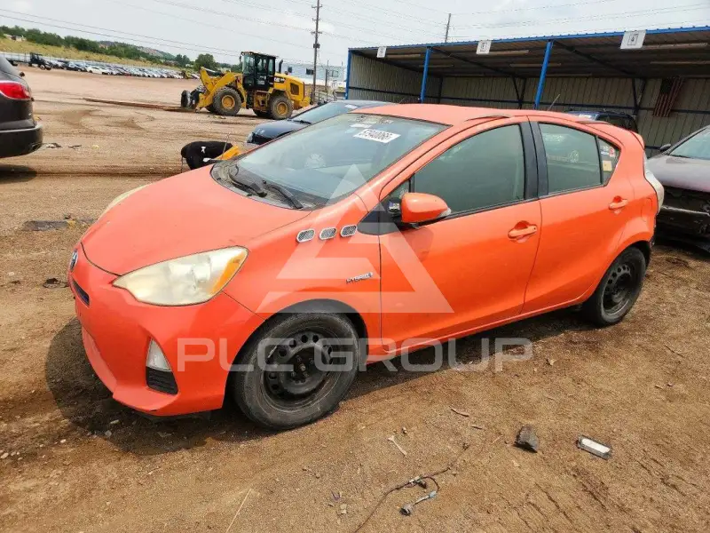 2012 Toyota PRIUS фото