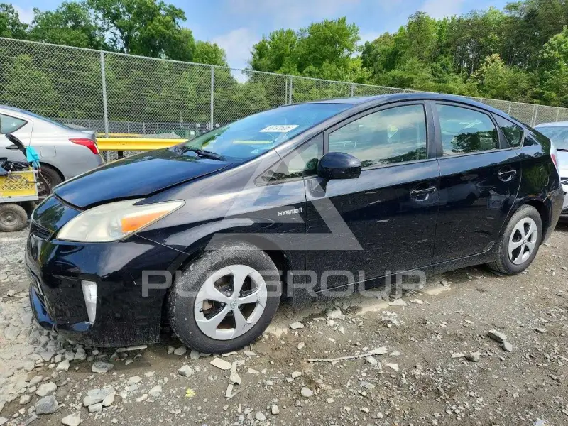 2012 Toyota PRIUS фото